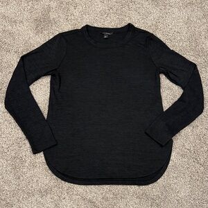 Banana Republic - Minimalist Lightweight Sweater, Black Long Sleeve Tee, size XS